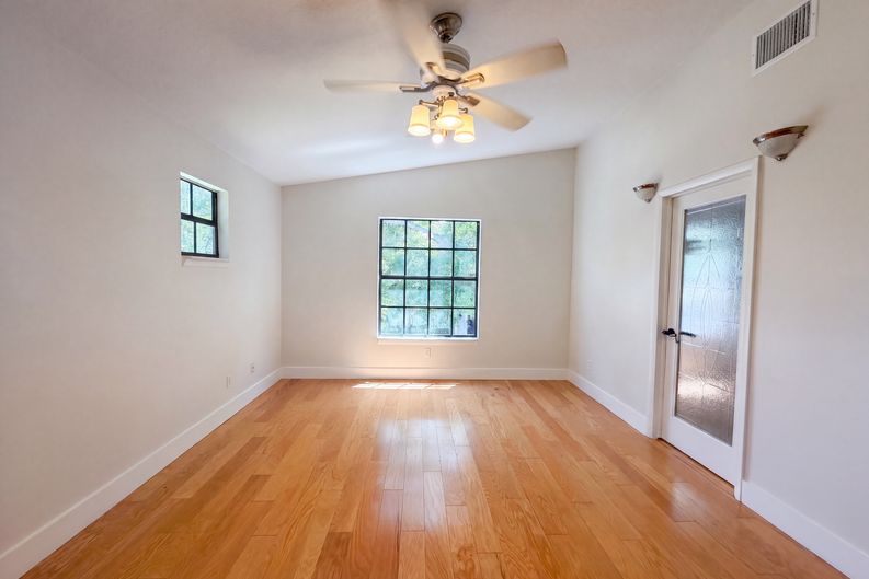 Photo 20 of 26 of 7405 S Desoto St, Tampa, FL