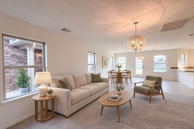 Photo 3 of 18 of 15835 Copper Oak Ln, Houston, TX