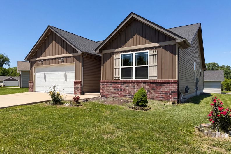 Photo 20 of 22 of 7932 Laurel Flats Dr, Caseyville, IL