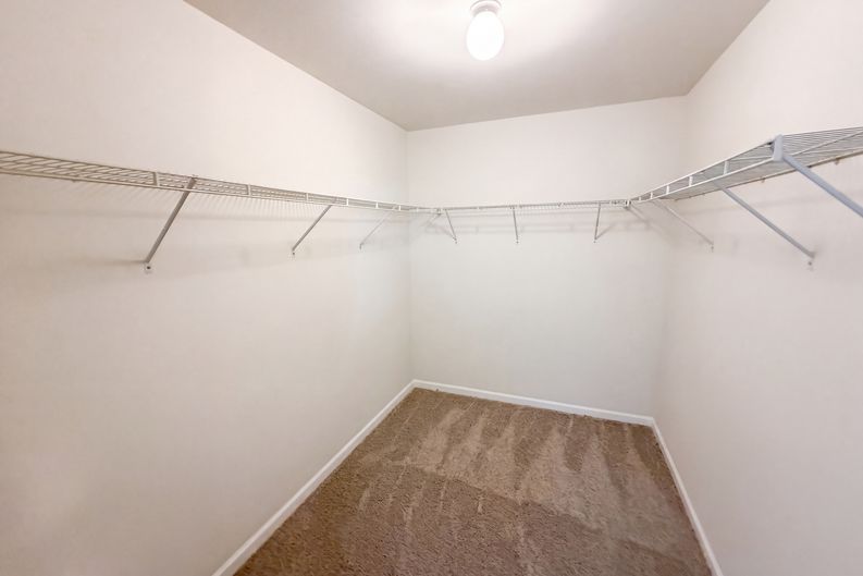 Photo 31 of 41 of 821 Walnut Woods Dr, Braselton, GA