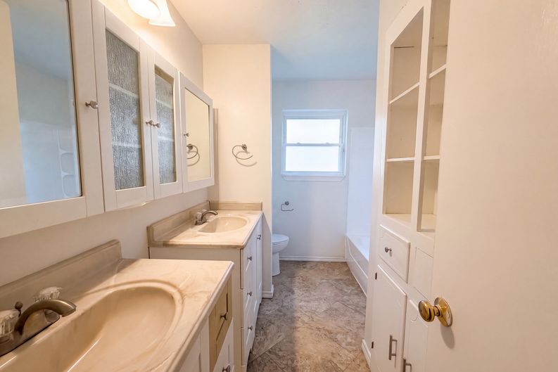 Photo 11 of 16 of 908 Laurie Ln, Copperas Cove, TX