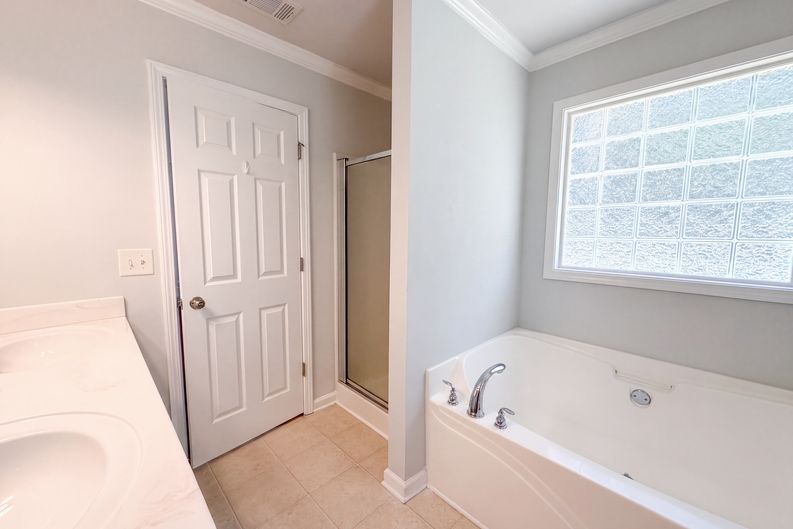 Photo 11 of 18 of 211 Logan Creek Ln, Dallas, GA
