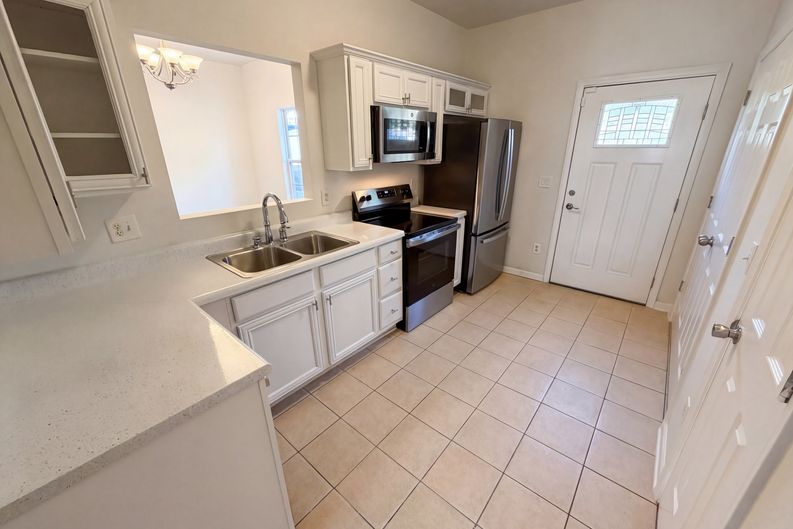 Photo 15 of 27 of 474 Village Way, Loganville, GA