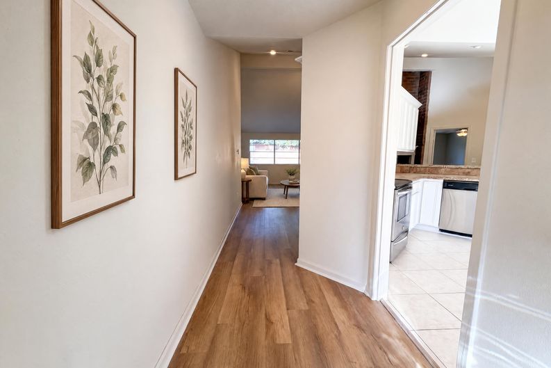 Photo 20 of 21 of 2307 Strait Ln, Houston, TX