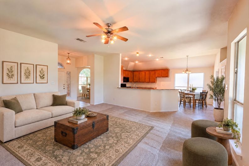 Photo 3 of 16 of 6401 Marquett Dr, Rowlett, TX