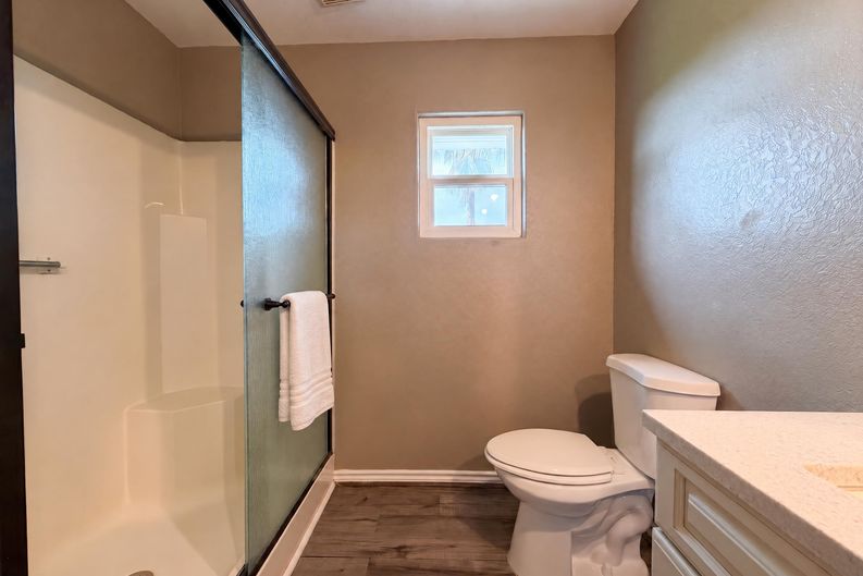 Photo 14 of 19 of 552 Marshall Johnson Ave S, Port Lavaca, TX