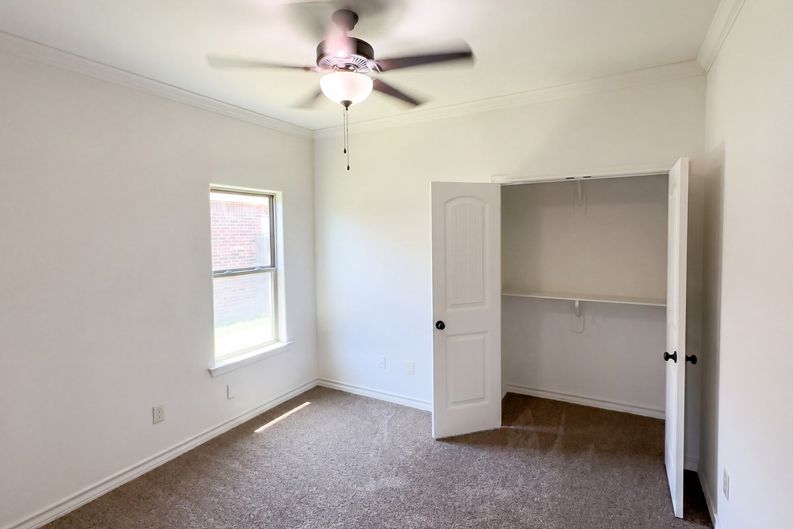 Photo 15 of 27 of 8809 10th St, Lubbock, TX