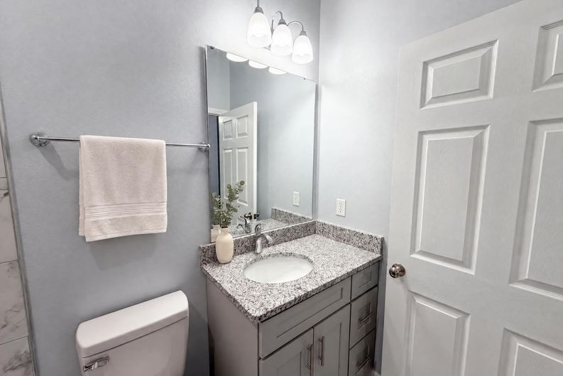 Photo 19 of 27 of 1013 W 11th St, Sanford, FL