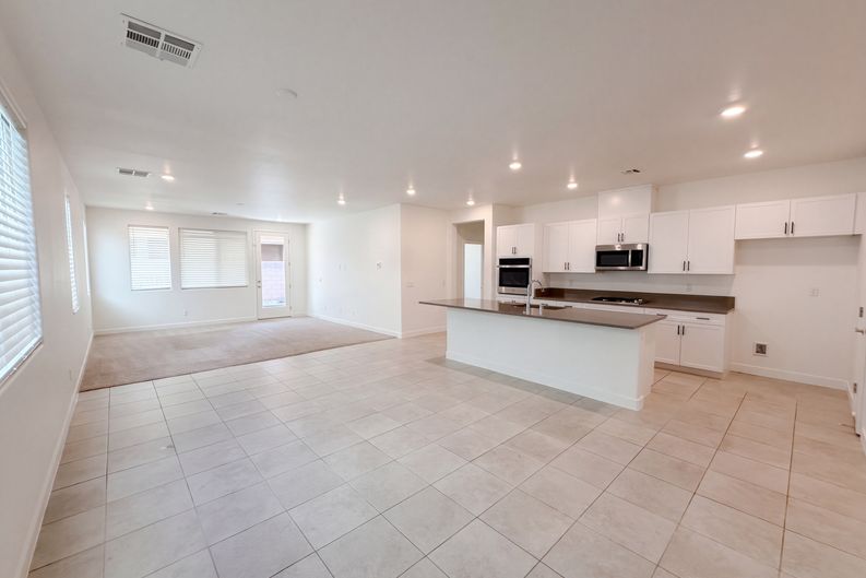 Photo 6 of 40 of 446 Royal Palms Ln, Mesquite, NV