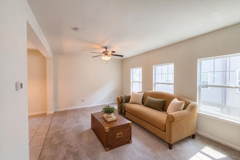 Photo 3 of 23 of 139 Ramsden Ave, La Vergne, TN