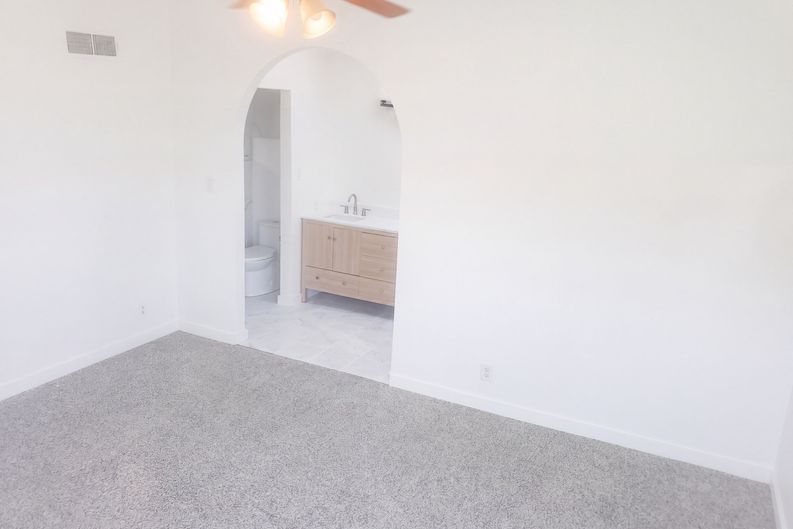 Photo 17 of 39 of 4601 Loma Linda Cir, El Paso, TX