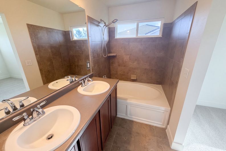 Photo 34 of 64 of 10469 Rutledge St, Parker, CO