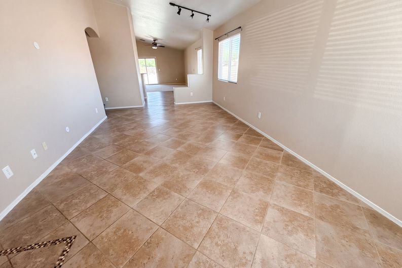 Photo 9 of 27 of 7718 S Titanite Ln, Tucson, AZ