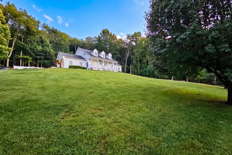 Photo 31 of 39 of 163 Bluebonnet Dr, Tazewell, VA