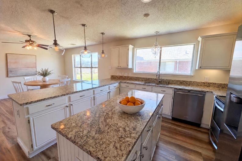 Photo 12 of 30 of 1711 Kennedy Dr, Wylie, TX