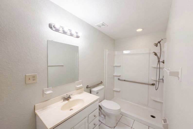 Photo 11 of 15 of 715 Drawdy Rd, Babson Park, FL