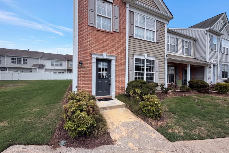 Photo 14 of 17 of 5111 Brooke Lauren Ln, Raleigh, NC
