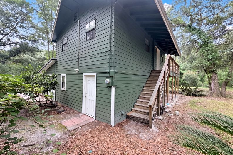 Photo 14 of 18 of 94 Conifer Cir, Middleburg, FL