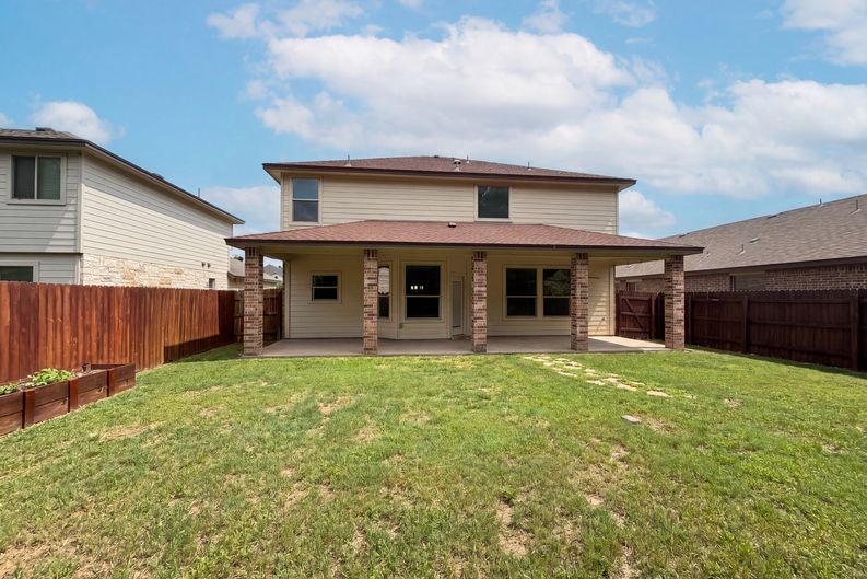Photo 5 of 19 of 6623 Ambrose Cir, Temple, TX