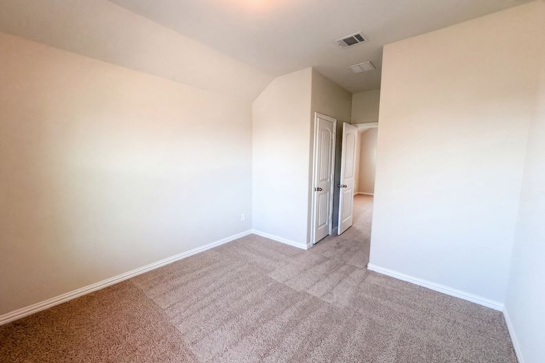 Photo 12 of 22 of 2054 Avondown Rd, Forney, TX