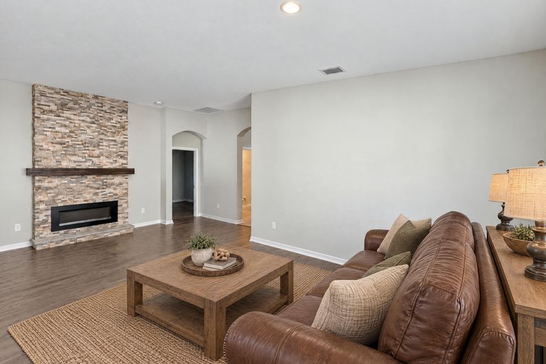 Photo 8 of 30 of 14337 Saltby Pl, Spring Hill, FL
