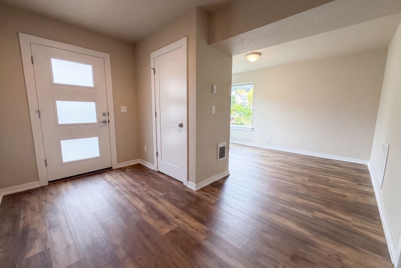 Photo 14 of 21 of 17302 SW Kite Ln, Beaverton, OR