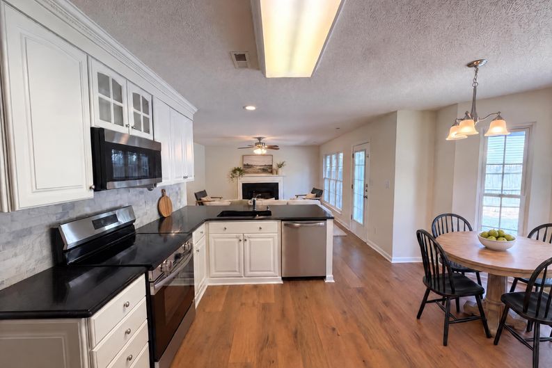 Photo 26 of 35 of 3737 Winterberry Ct NW, Concord, NC