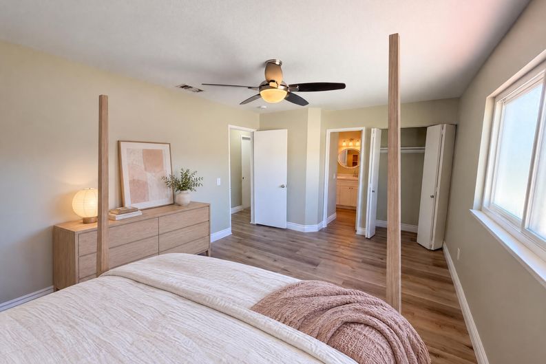 Photo 4 of 49 of 11828 Craw Ave, Chino, CA