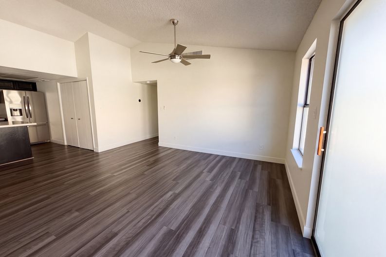 Photo 11 of 25 of 3924 Applecrest St, Las Vegas, NV