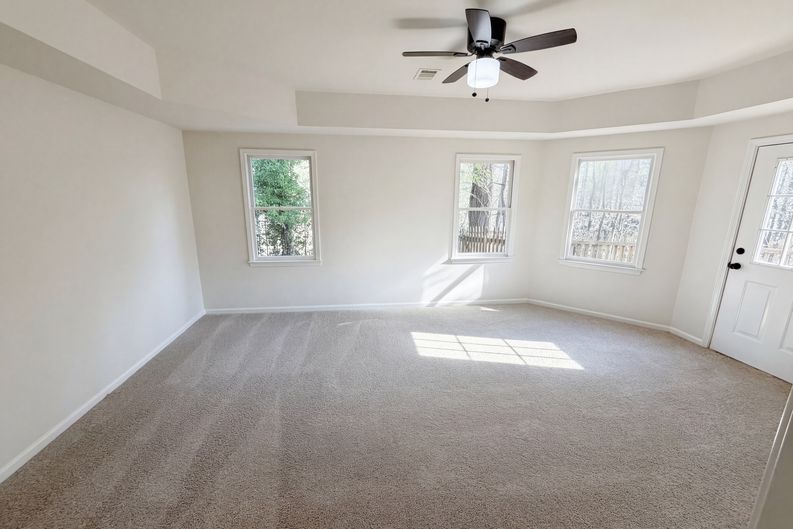 Photo 22 of 25 of 5011 Lake Holw, Douglasville, GA