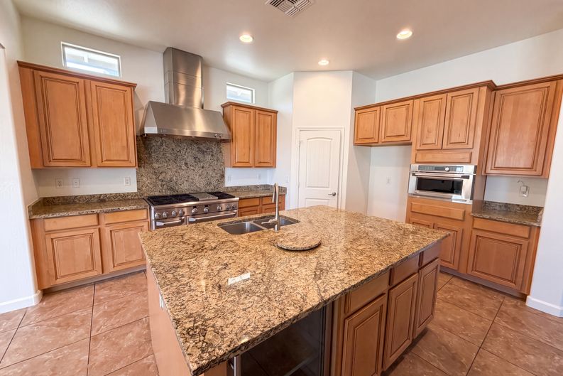 Photo 17 of 40 of 701 E Charlevoix Ave, Gilbert, AZ