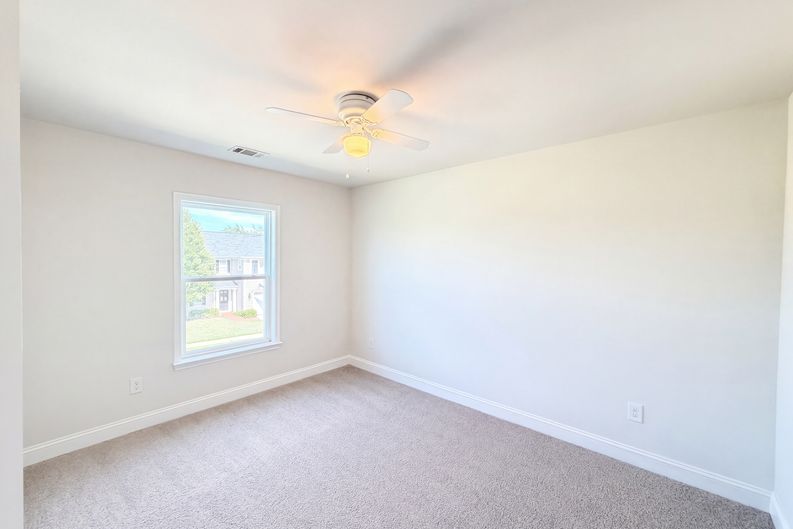 Photo 16 of 25 of 14903 Superior St, Charlotte, NC