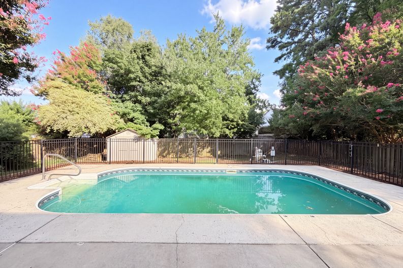 Photo 18 of 21 of 3016 Wyntree Ct, Matthews, NC