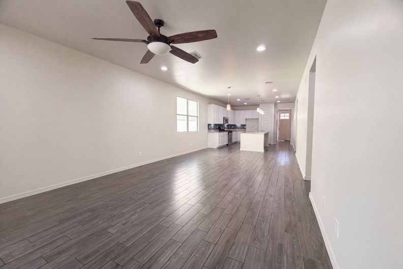 Photo 3 of 18 of 9840 E Theia Dr, Mesa, AZ