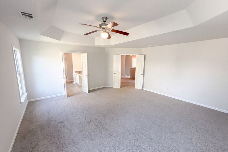 Photo 9 of 23 of 7328 Toccoa Cir, Union City, GA