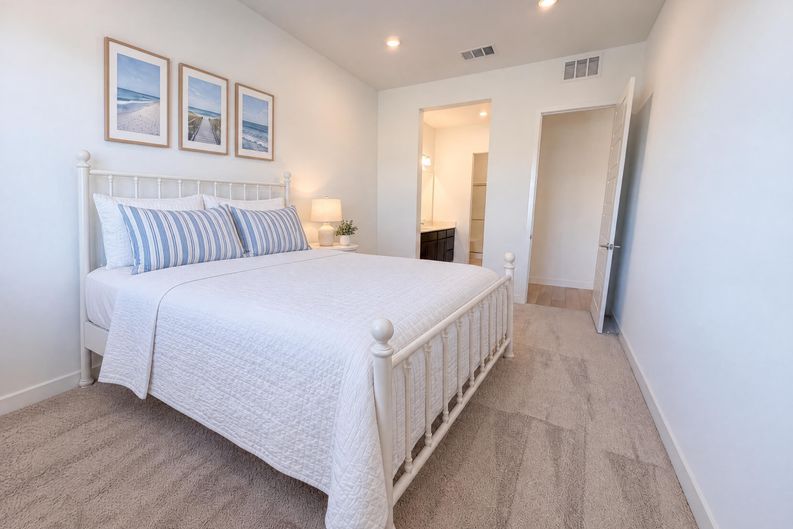 Photo 19 of 32 of 8289 Warbonnet Way, Las Vegas, NV