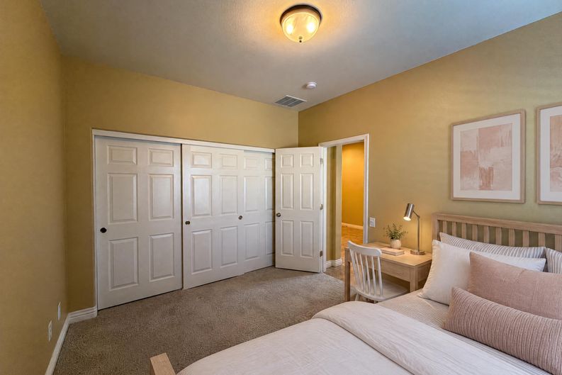 Photo 14 of 23 of 2825 Lochbroom Way, Henderson, NV