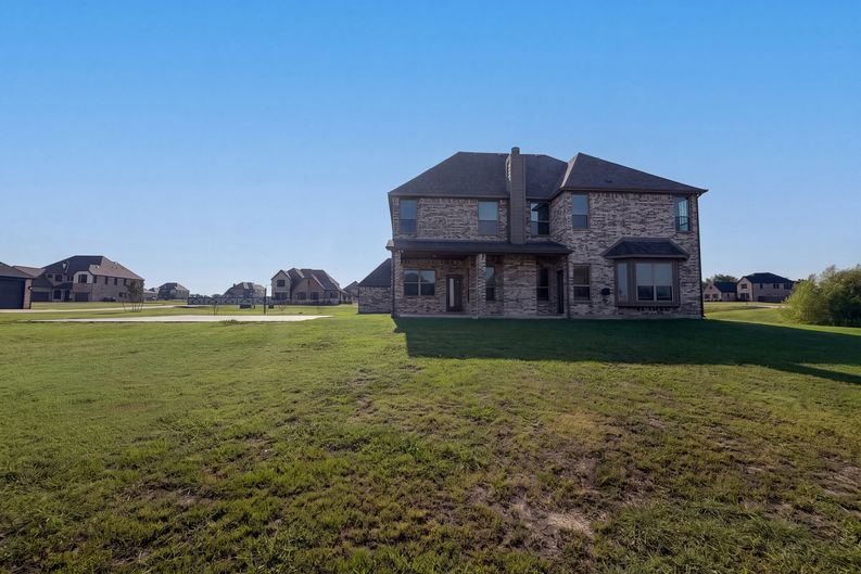 Photo 38 of 46 of 1208 Redbud St, Howe, TX