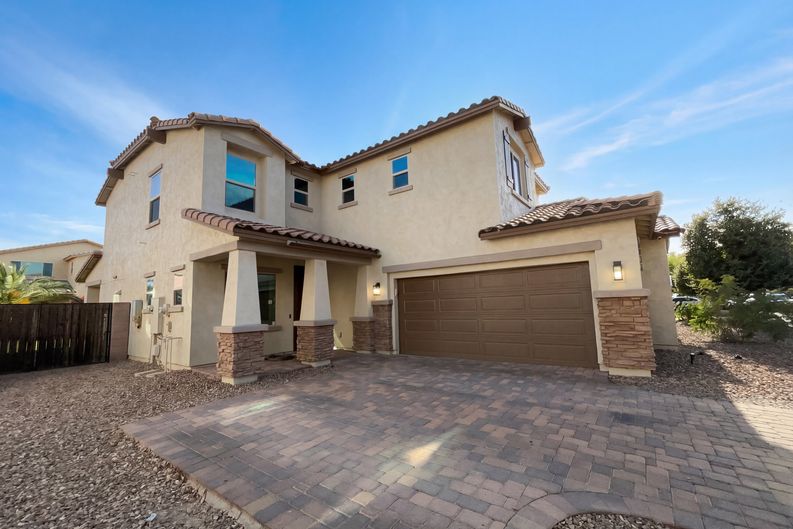 Photo 7 of 31 of 1099 E Sourwood Dr, Gilbert, AZ