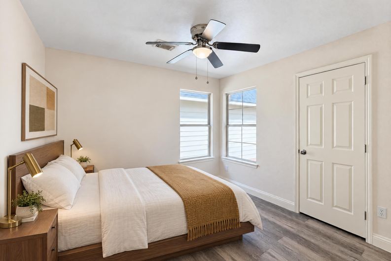 Photo 15 of 23 of 12938 Maile Park Dr, Houston, TX