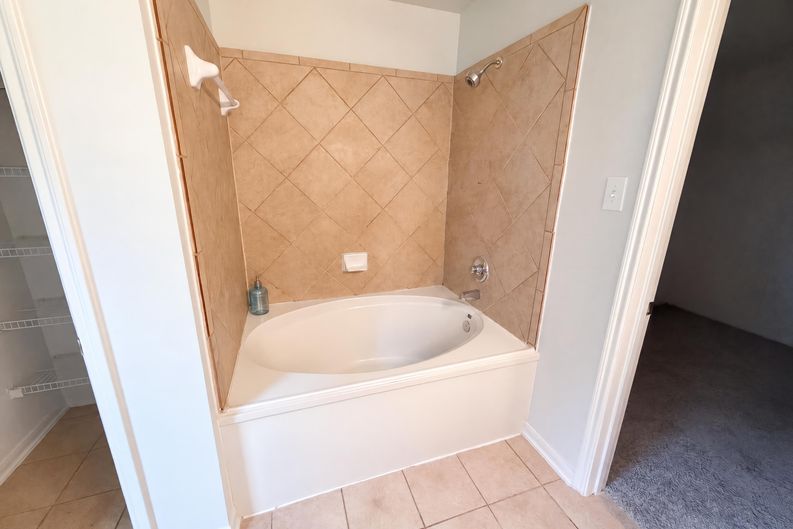 Photo 25 of 49 of 15515 Hollow Cypress Ct, Houston, TX