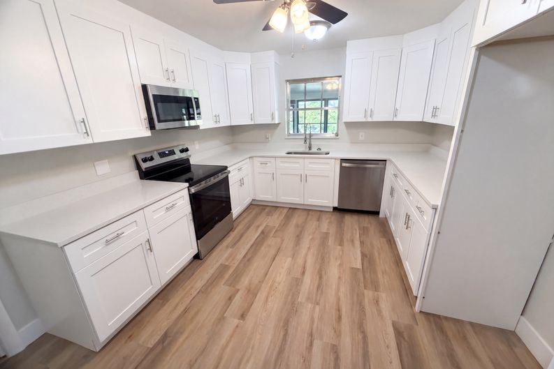 Photo 8 of 33 of 6501 Fort Pierce Blvd, Fort Pierce, FL