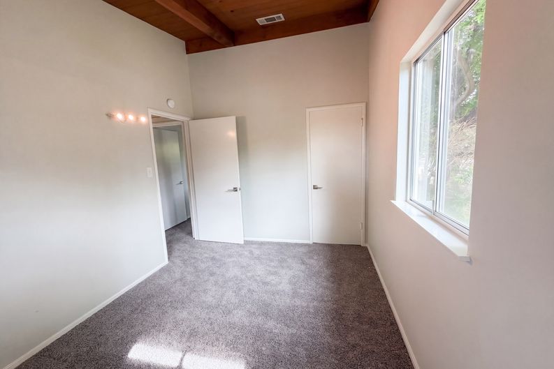 Photo 15 of 21 of 4821 Melvin Dr, Carmichael, CA