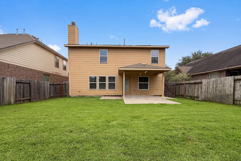 Photo 5 of 21 of 9965 Boulder Bend Ln, Brookshire, TX