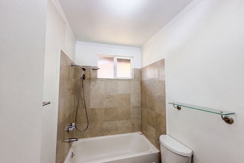 Photo 19 of 41 of 7007 Ursa Pkwy, Sacramento, CA