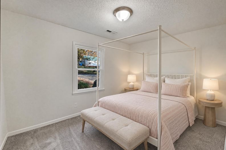 Photo 14 of 18 of 4051 Gordon Ct, Winston Salem, NC