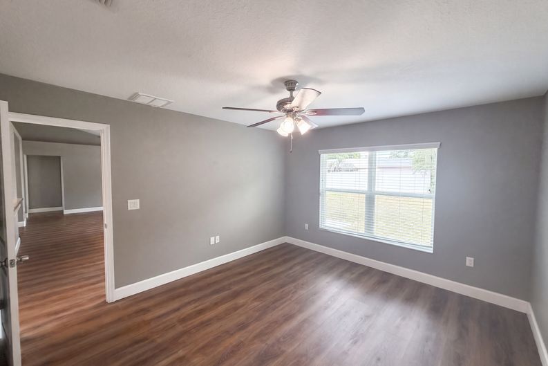 Photo 16 of 33 of 11413 Sand Hill Ave, Spring Hill, FL