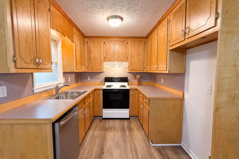 Photo 3 of 22 of 8181 Highland Dr SW, Covington, GA
