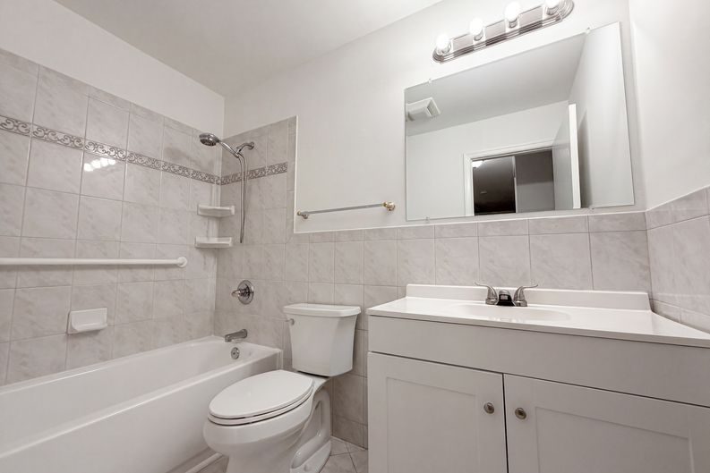 Photo 19 of 51 of 8947 Rosewood St, Manassas, VA