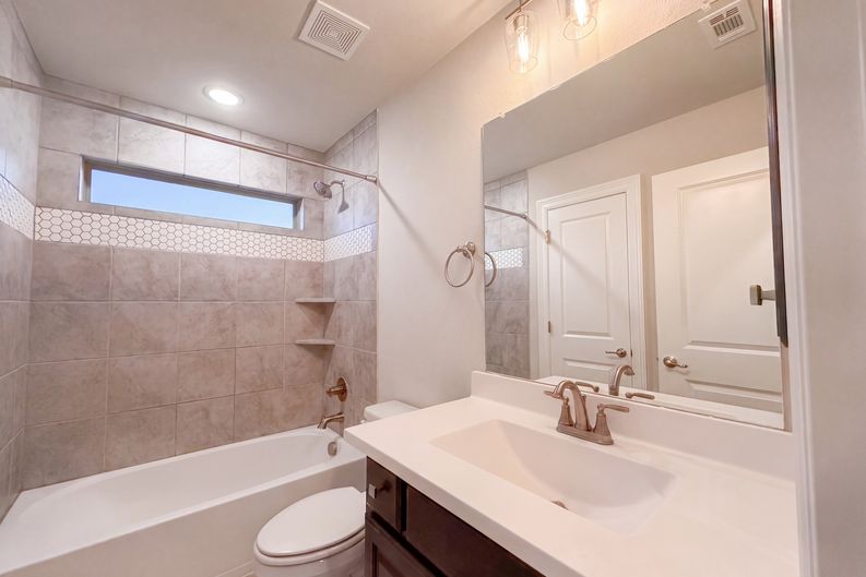 Photo 12 of 27 of 817 Shallow Creek Way, McKinney, TX